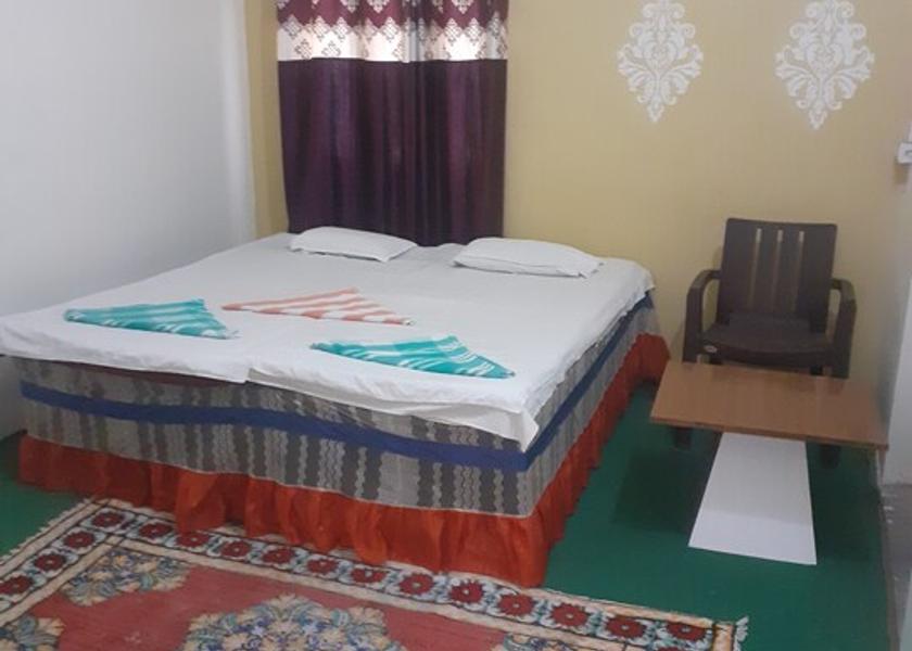 Uttar Pradesh Gorakhpur Non AC Classic Room in front Jhulla