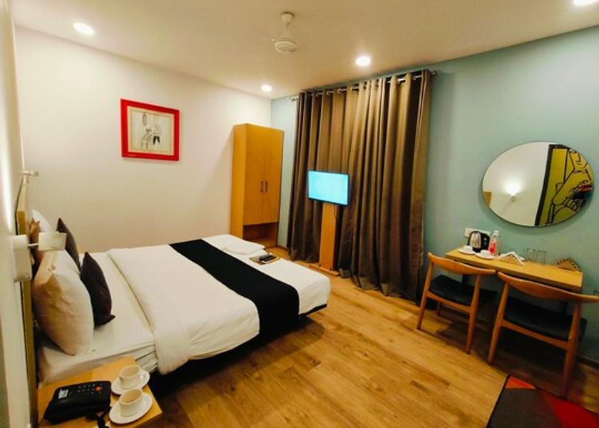 Uttar Pradesh Lucknow Classic Room