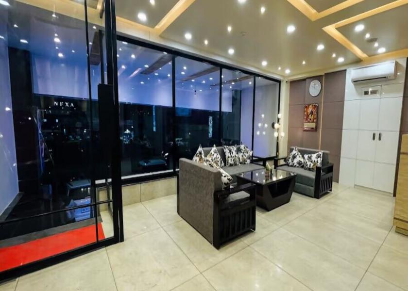 Uttar Pradesh Lucknow Public Areas