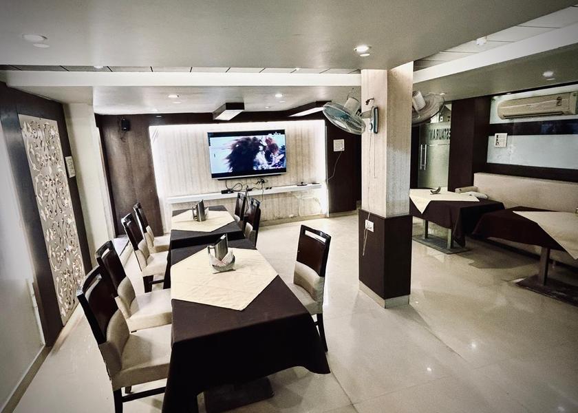 Madhya Pradesh Bhopal Food & Dining
