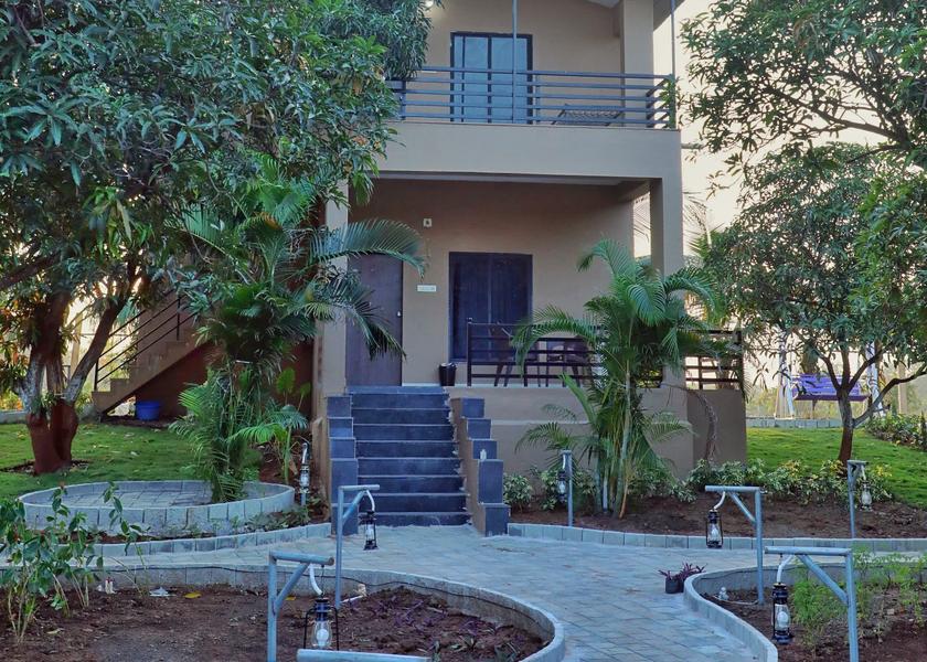 Gujarat Sasan Gir Hotel Exterior