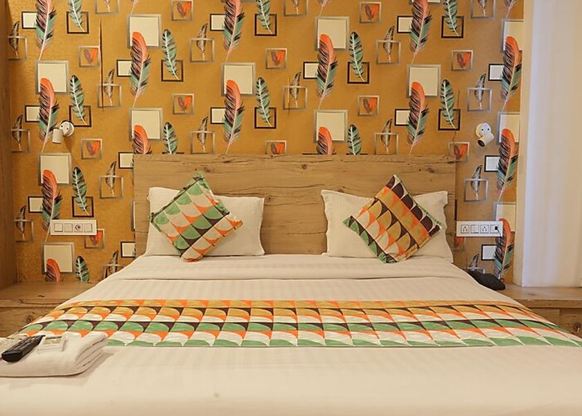 Madhya Pradesh Indore Deluxe Room 