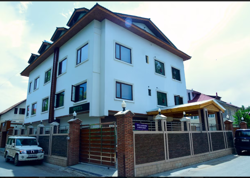 Jammu and Kashmir Srinagar Hotel Exterior
