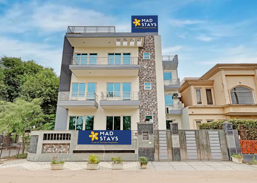 Haryana Gurugram Hotel Exterior