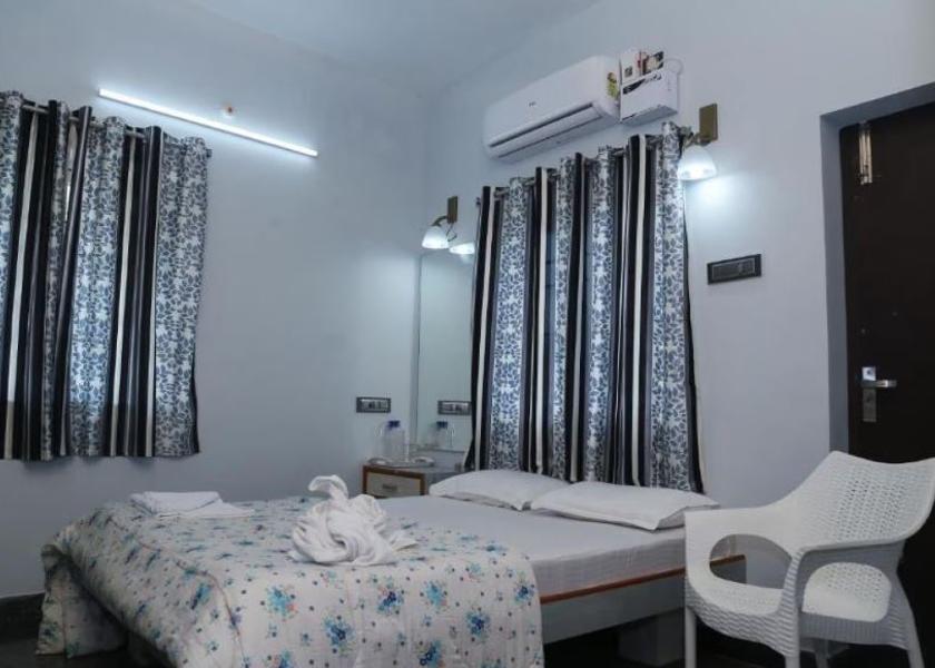 Tamil Nadu Yelagiri 1025