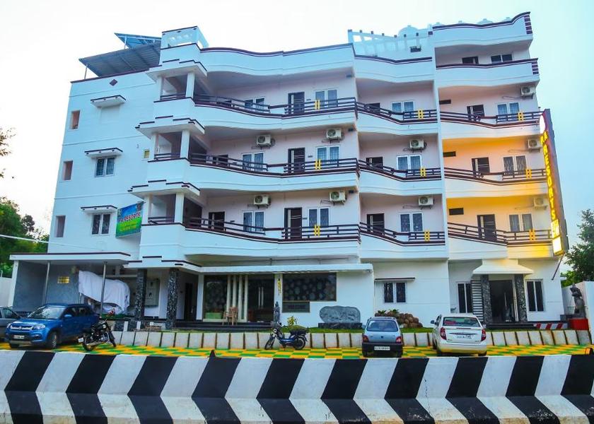 Tamil Nadu Yelagiri Entrance