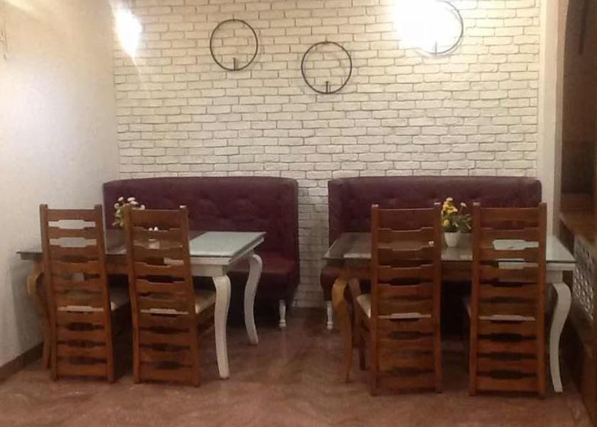 Madhya Pradesh Vidisha Food & Dining
