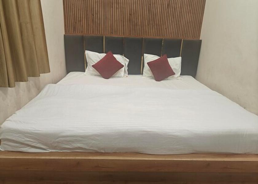 Uttar Pradesh Prayagraj Family Room - Four Bedded