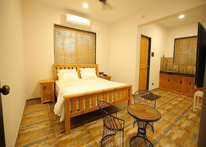 Dadra and Nagar Haveli and Daman and Diu Daman Deluxe Room