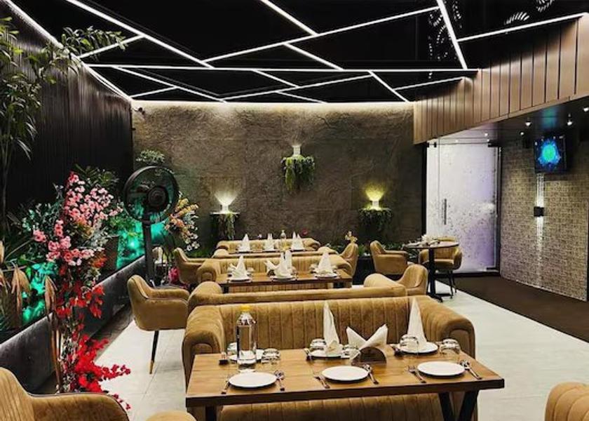 Uttar Pradesh Kanpur Food & Dining