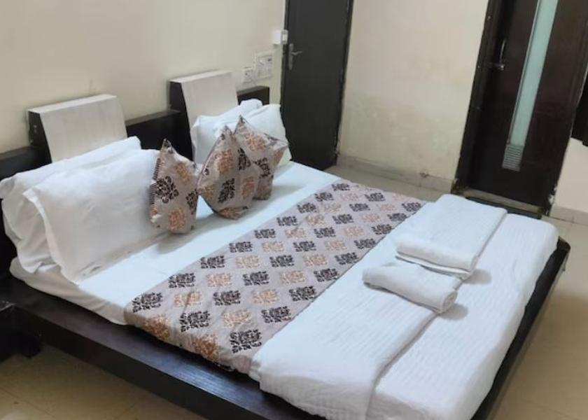 Punjab Amritsar Deluxe AC ROOM