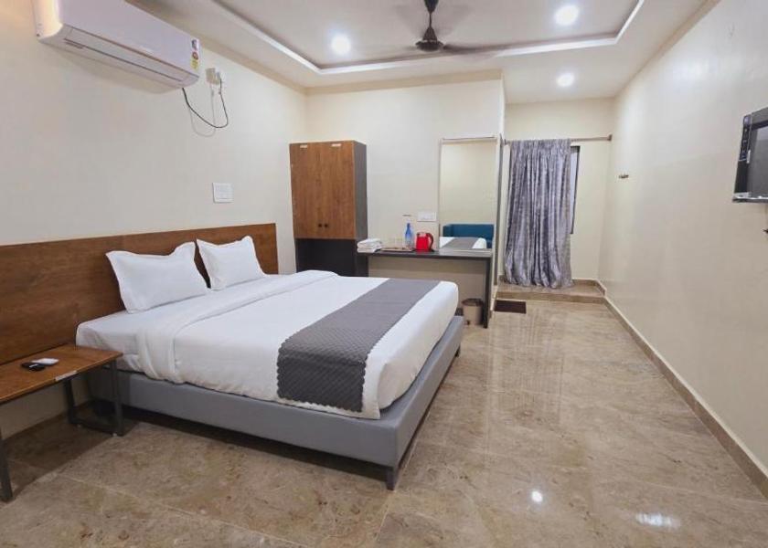 Andhra Pradesh Tirupati FAMILY DELUXE