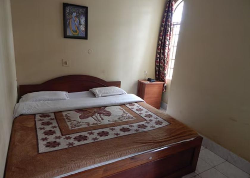 West Bengal Siliguri Standard double Room NON AC ( Extra adult or child charges are directly payable at hotel)