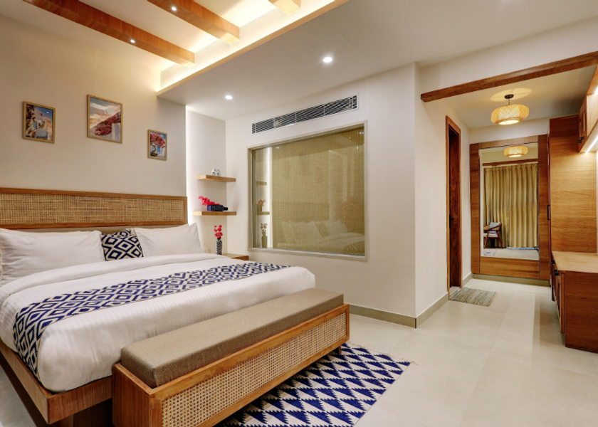 Uttarakhand Mussoorie Breeze Suite With Private Balcony and Kitchen