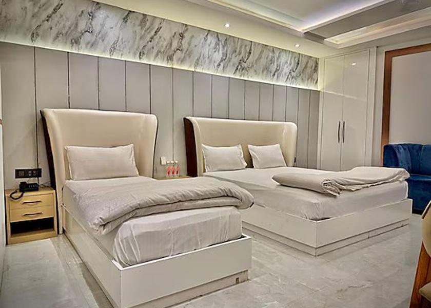 Uttar Pradesh Kanpur Triple bed room