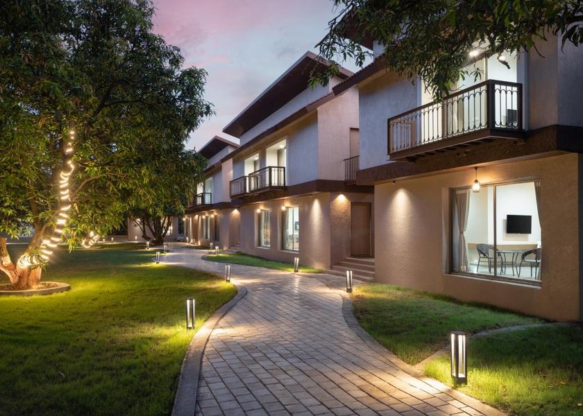 Gujarat Sasan Gir Hotel Exterior