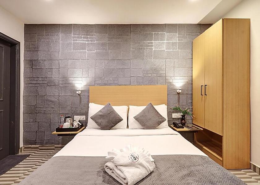 Delhi Delhi Deluxe Room