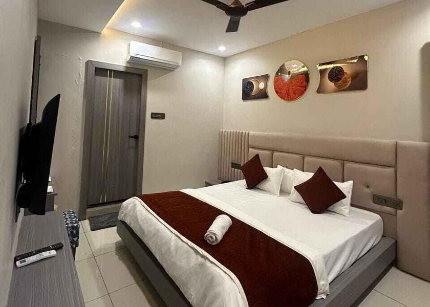 Madhya Pradesh Ujjain Deluxe Room