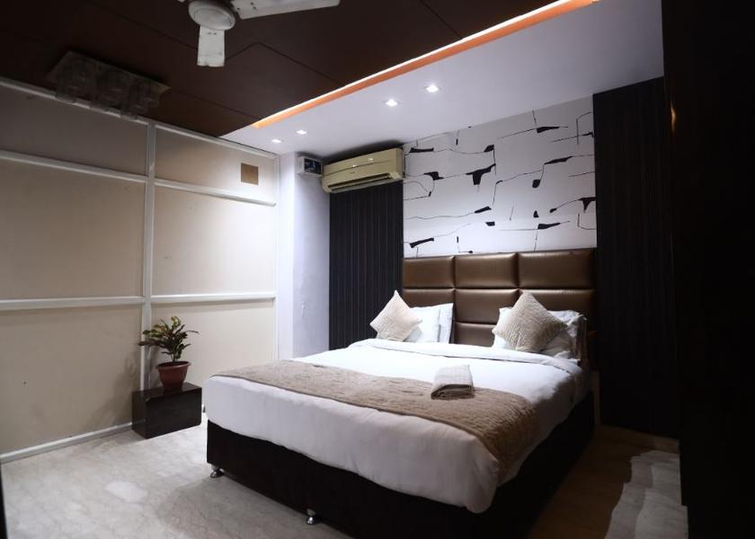 Delhi Delhi 1025