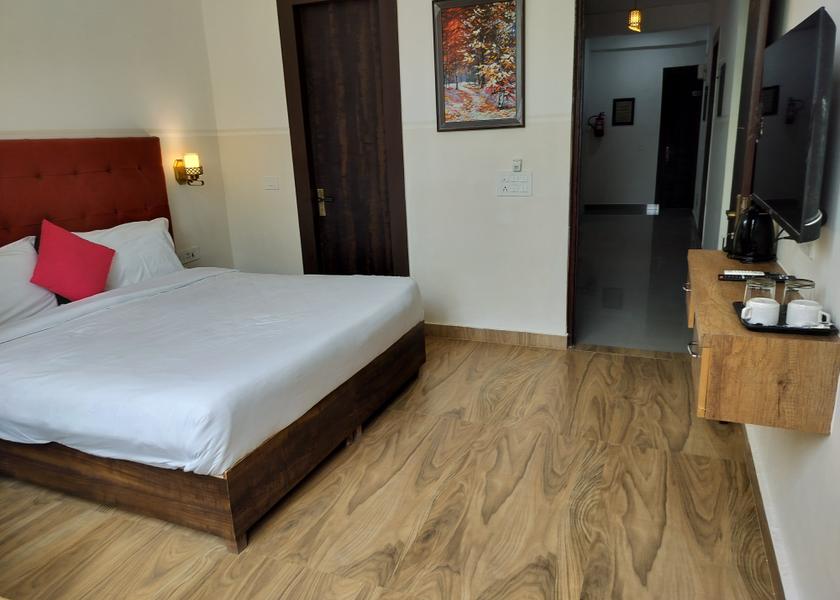 Uttar Pradesh Noida Deluxe Room