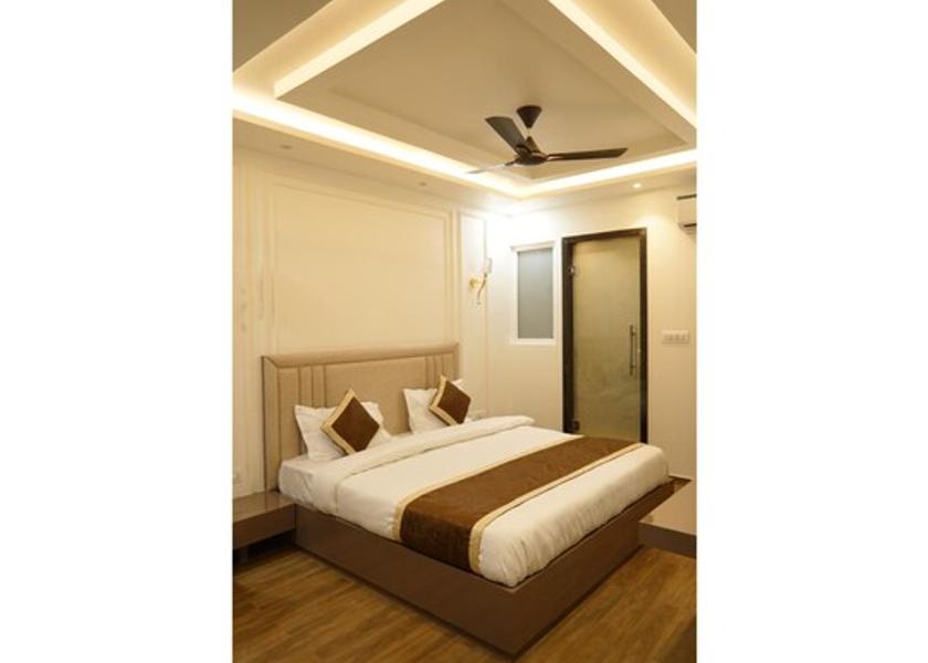 Uttar Pradesh Kanpur Premium Room
