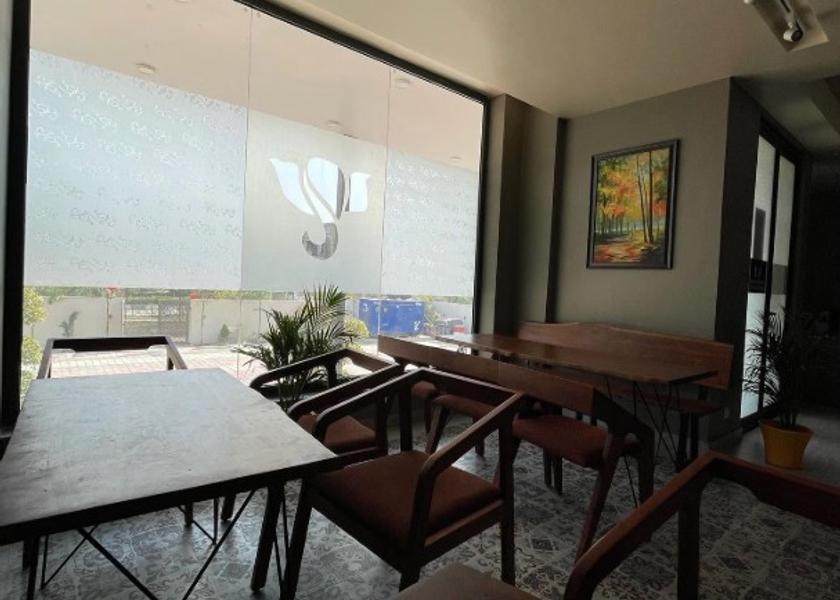 Uttar Pradesh Lucknow Public Areas