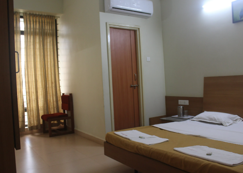 Karnataka Belagavi Triple Bed Non AC Room
