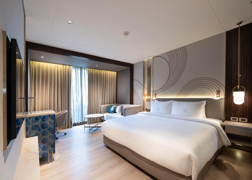Tamil Nadu Coimbatore Luxury Room Runway View
