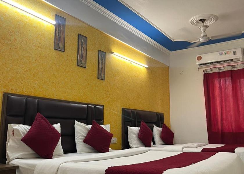 Uttar Pradesh Agra Family A/C Four Bedded Rooms