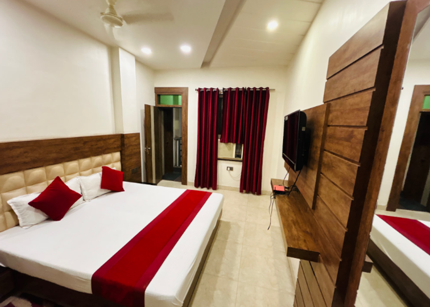 Bihar Gaya Deluxe AC with Balcony