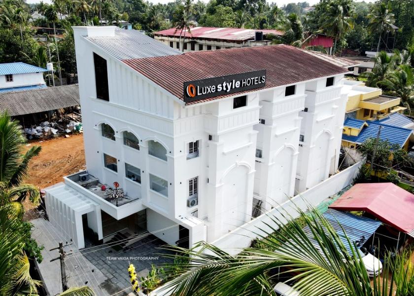 Kerala Adoor Hotel Exterior