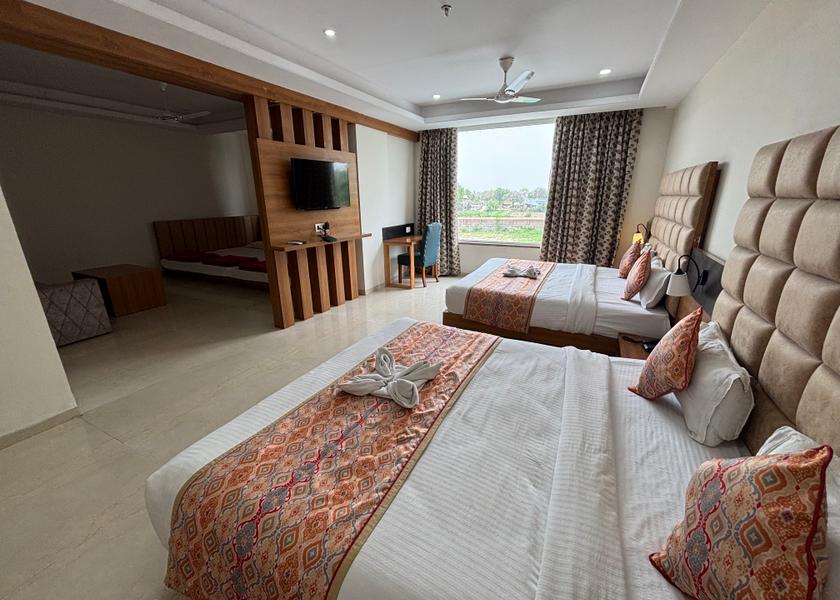 Rajasthan Chittorgarh Maharaja Family suite