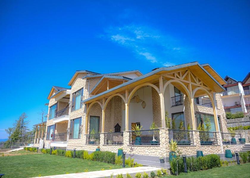 Himachal Pradesh Mashobra Hotel Exterior