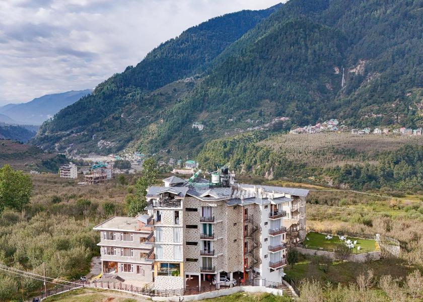 Himachal Pradesh Manali Hotel Exterior