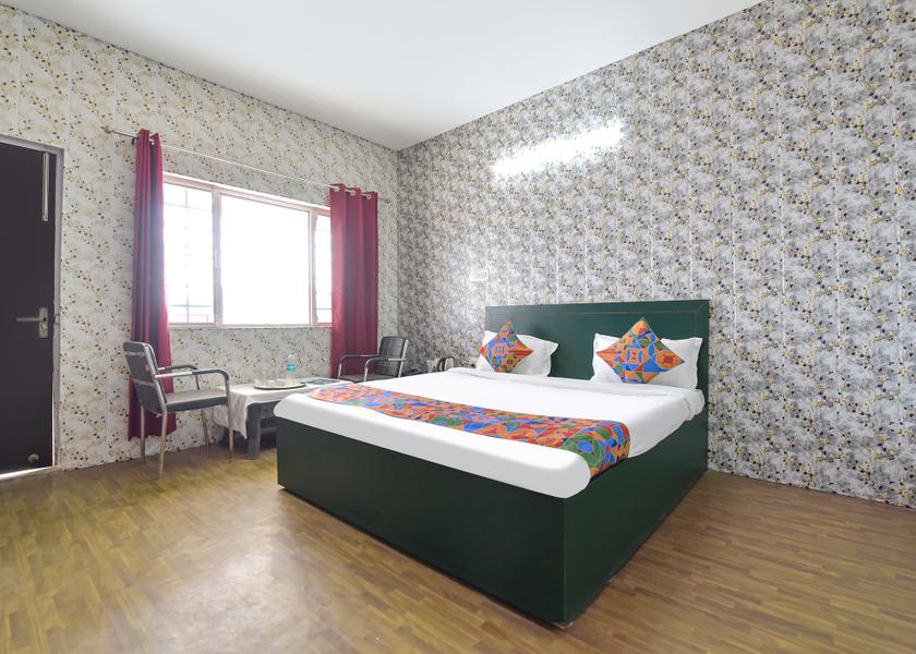 Uttarakhand Dhanaulti Deluxe Room