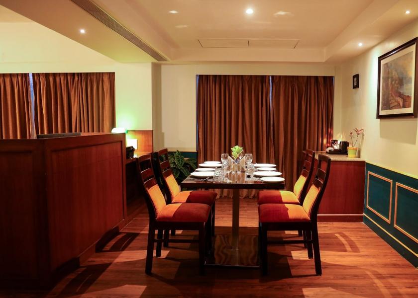 Maharashtra Kolhapur Food & Dining