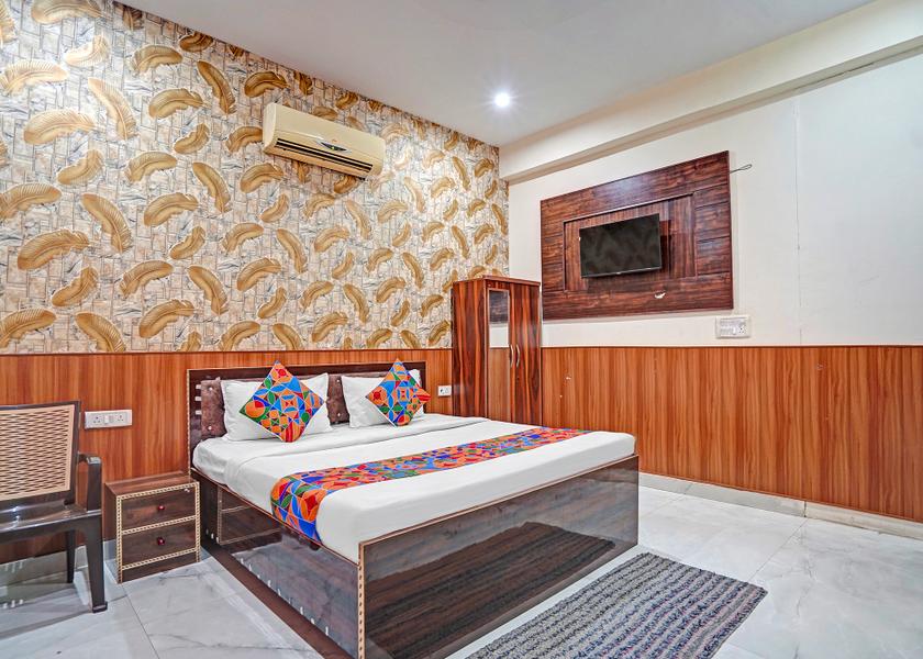 Uttar Pradesh Noida Deluxe Room