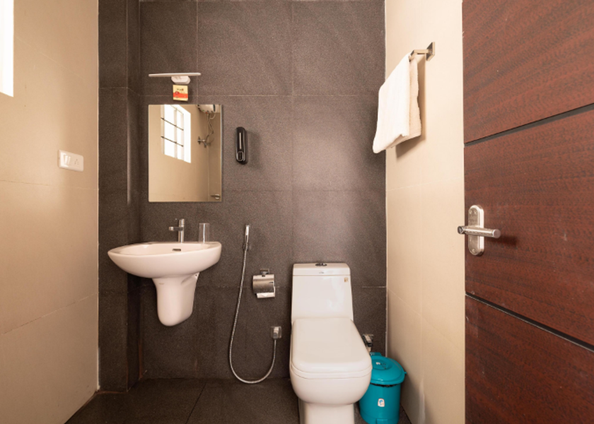 Kerala Idukki Standard Room (AC)