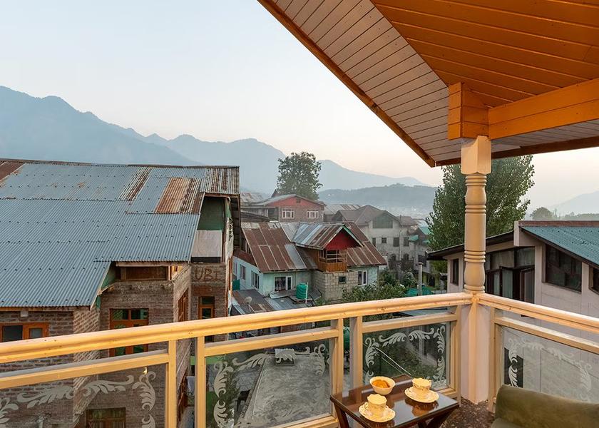 Jammu and Kashmir Srinagar 1025