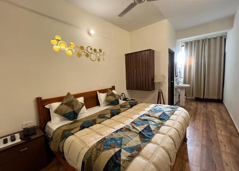 Himachal Pradesh Kasauli Super deluxe with balcony (AC Room)