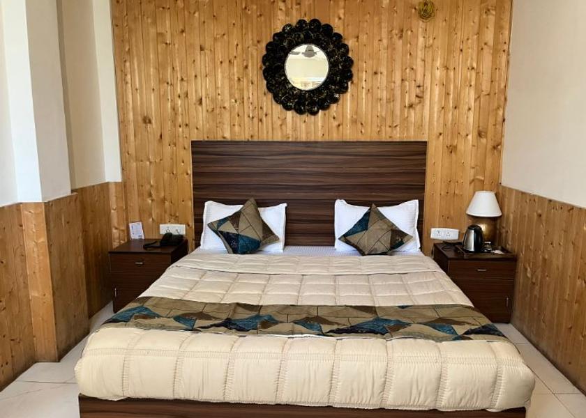Himachal Pradesh Kasauli Deluxe rooms ( Non AC)