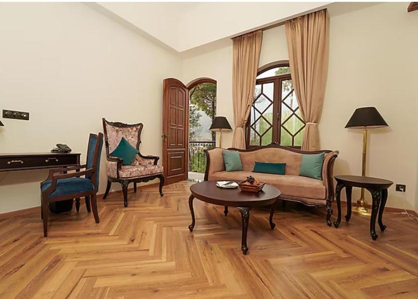 Himachal Pradesh Palampur Public Areas