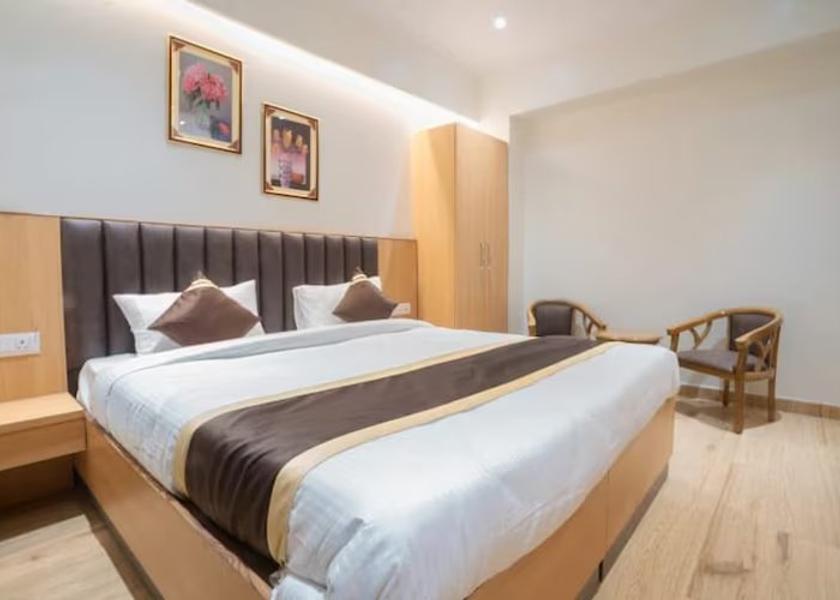 Uttar Pradesh Ayodhya Deluxe Room