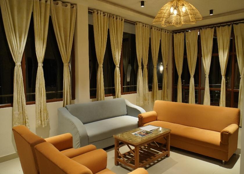 Uttarakhand Kausani Public Areas