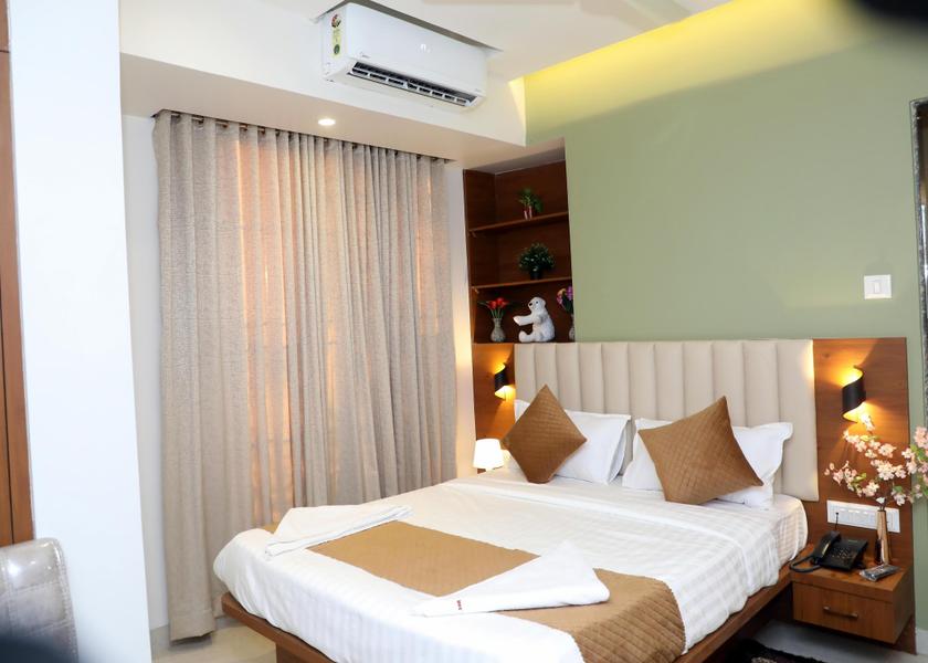 Maharashtra Navi Mumbai Deluxe Ac Room