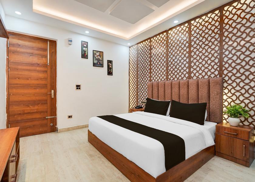 Uttarakhand Dehradun Room