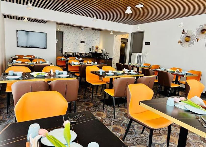 Karnataka Bangalore Food & Dining