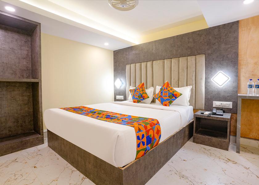 Maharashtra Mumbai Deluxe Room