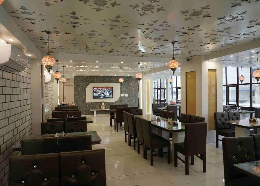 Uttarakhand Dehradun Food & Dining