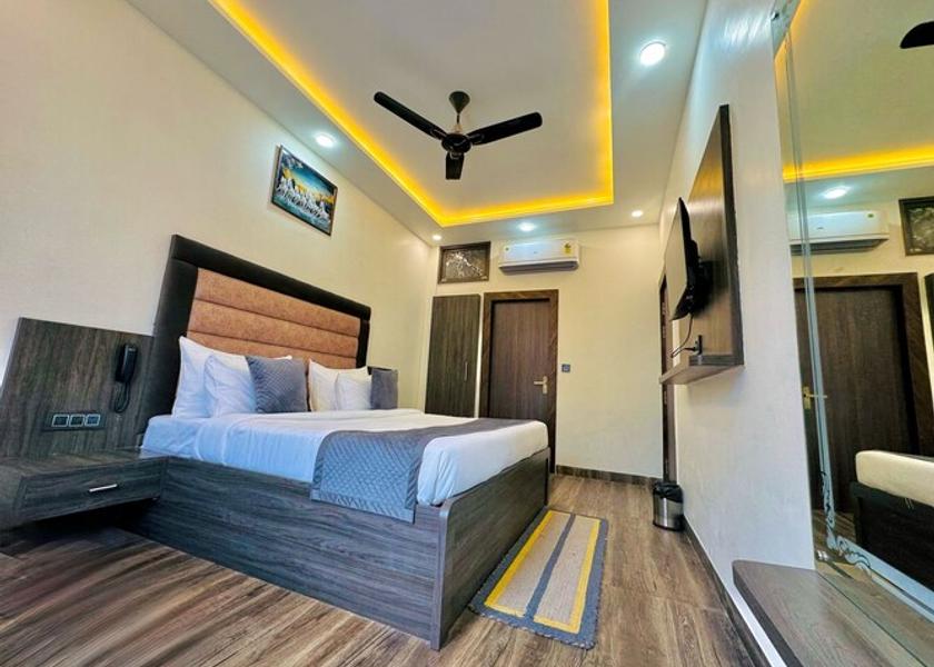 Uttar Pradesh Agra Deluxe